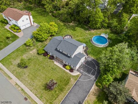 11 Manchester Drive Hanover NJ 07981