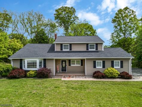 11 Manchester Drive Hanover NJ 07981