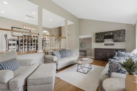 11 Manchester Drive Hanover NJ 07981