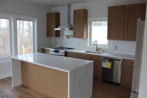 10 Alpine Trail Vernon NJ 07462