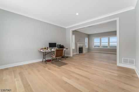 4 Spring Court Lopatcong NJ 08865