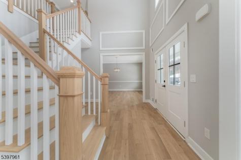 4 Spring Court Lopatcong NJ 08865