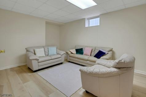 123 N Livingston Avenue Livingston NJ 07039