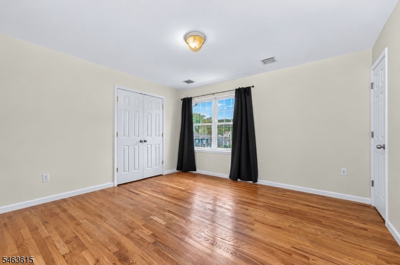 587 Greenbrook Road North Plainfield NJ 07063