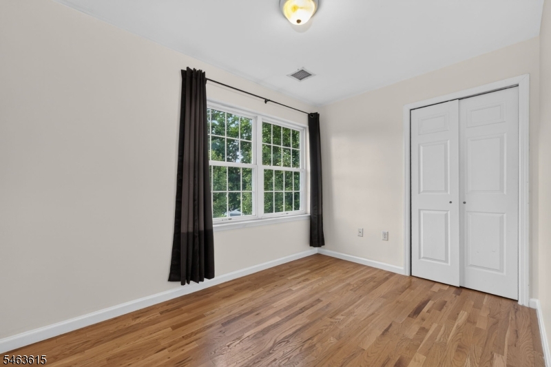 587 Greenbrook Road North Plainfield NJ 07063