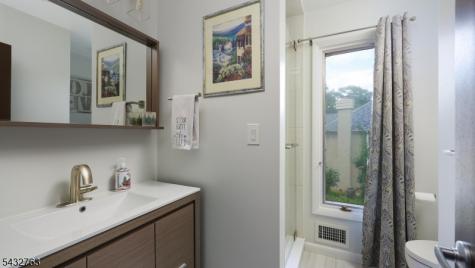17 Nottingham Way Warren NJ 07059