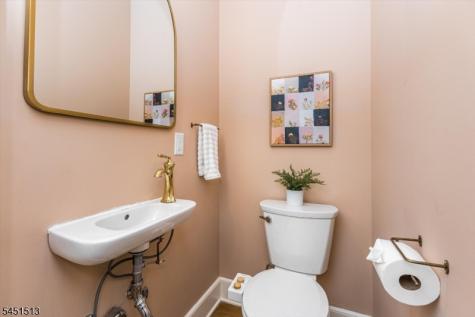 88 Lawrence Avenue West Orange NJ 07052