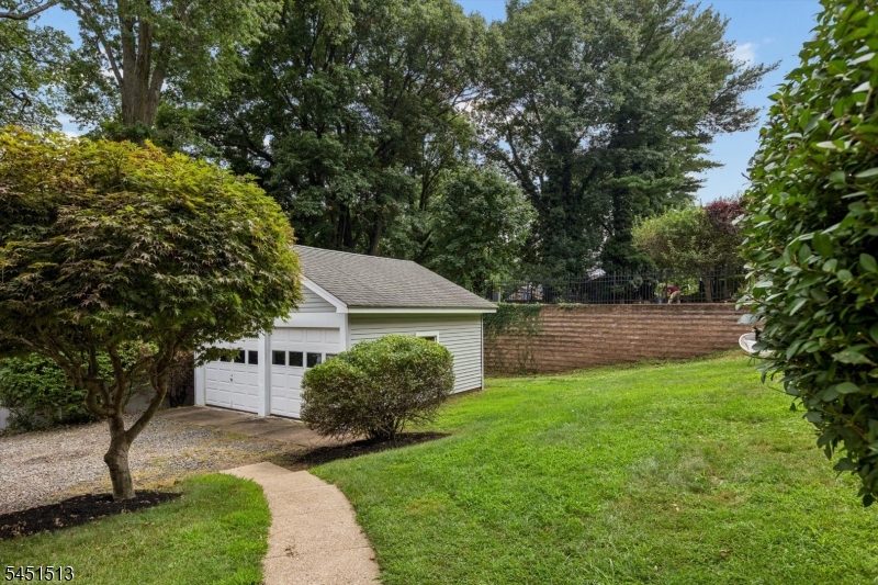 88 Lawrence Avenue West Orange NJ 07052