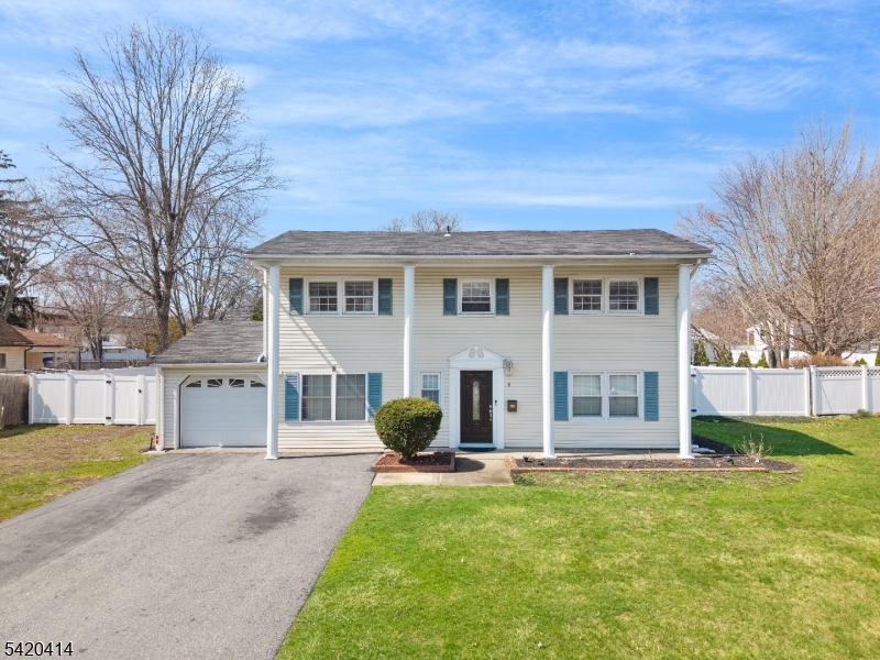 8 Curtis Drive Lincoln Park NJ 07035