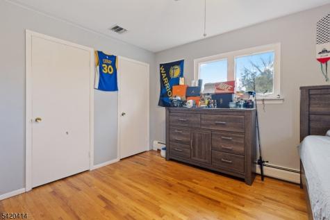8 Curtis Drive Lincoln Park NJ 07035