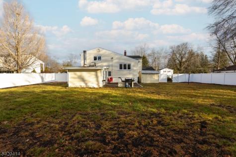 8 Curtis Drive Lincoln Park NJ 07035