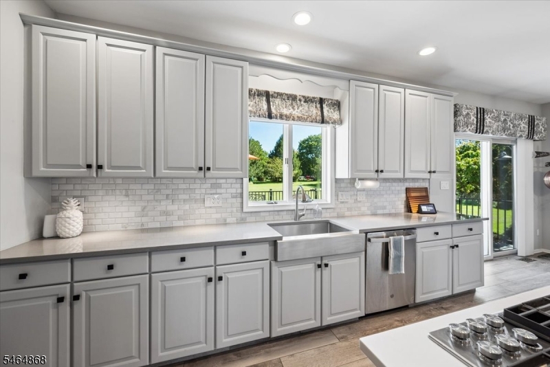 11 Cory Lane Bridgewater NJ 08807