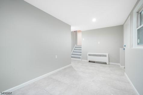 731 Essex Avenue Linden NJ 07036