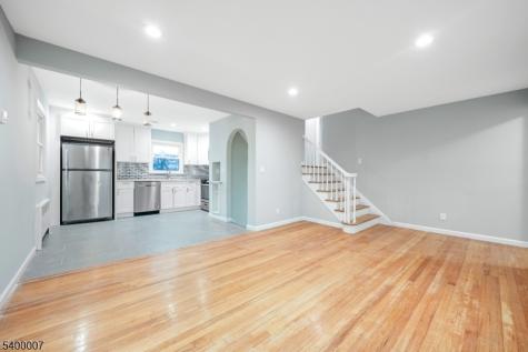 731 Essex Avenue Linden NJ 07036
