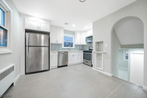 731 Essex Avenue Linden NJ 07036