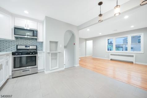 731 Essex Avenue Linden NJ 07036
