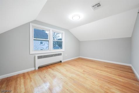 731 Essex Avenue Linden NJ 07036