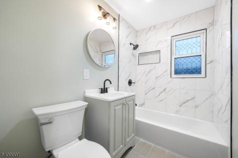 731 Essex Avenue Linden NJ 07036