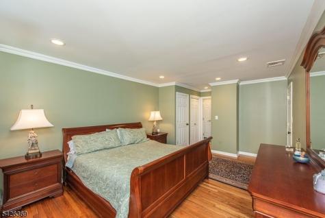 19 Bedford Road Mahwah NJ 07430