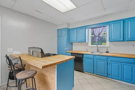 19 Dodd Terrace East Orange NJ 07017