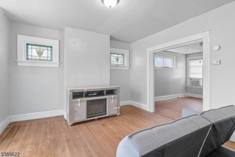 19 Dodd Terrace East Orange NJ 07017