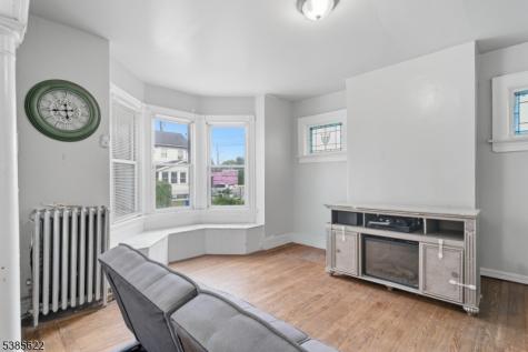 19 Dodd Terrace East Orange NJ 07017
