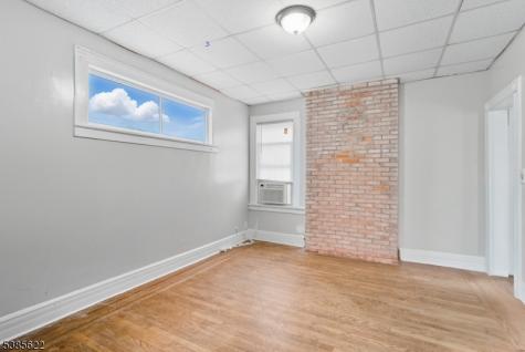 19 Dodd Terrace East Orange NJ 07017