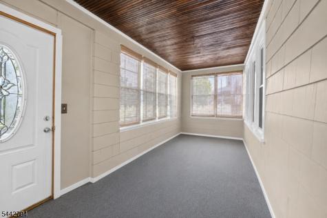 114 Ellington Street East Orange NJ 07017