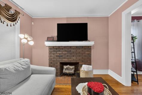 114 Ellington Street East Orange NJ 07017