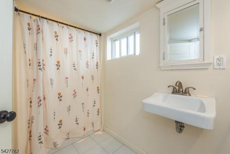 107 Sheridan Avenue Roselle Park NJ 07204