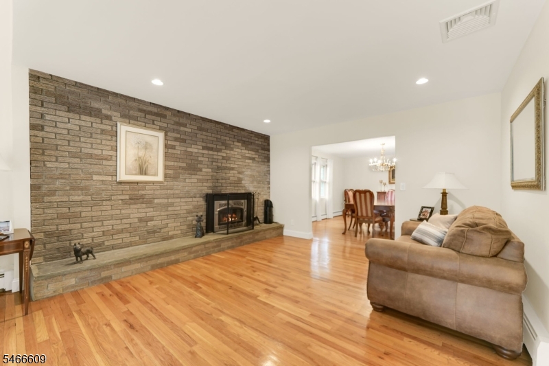 10 Edward Circle Montville NJ 07045