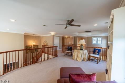 19 Betsy Ross Drive Warren NJ 07059