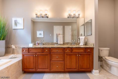 19 Betsy Ross Drive Warren NJ 07059
