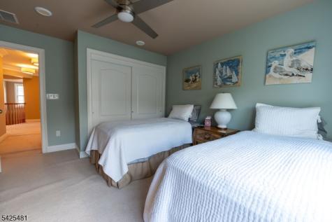 19 Betsy Ross Drive Warren NJ 07059