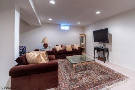 19 Betsy Ross Drive Warren NJ 07059