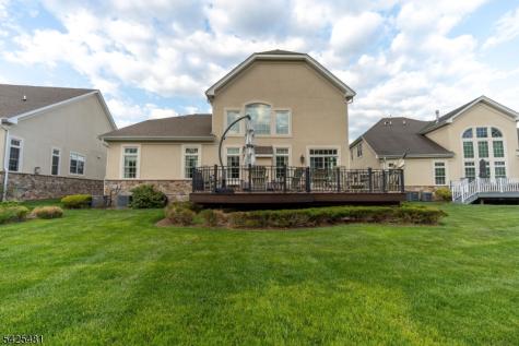 19 Betsy Ross Drive Warren NJ 07059