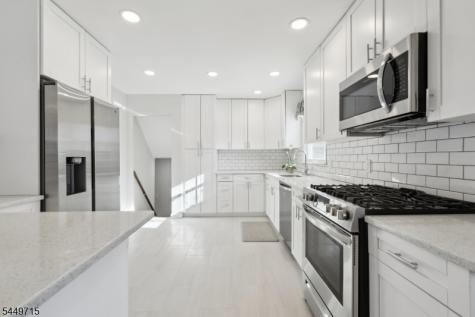 287 Country Club Drive Oradell NJ 07649