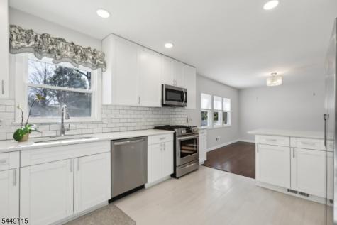 287 Country Club Drive Oradell NJ 07649