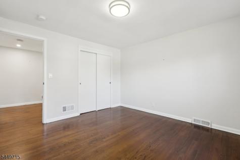 287 Country Club Drive Oradell NJ 07649