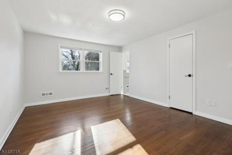 287 Country Club Drive Oradell NJ 07649