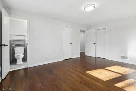 287 Country Club Drive Oradell NJ 07649