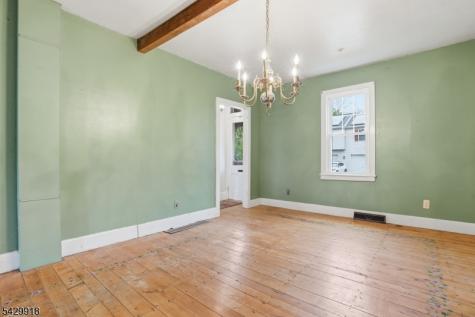 54 Front Street Belvidere NJ 07823