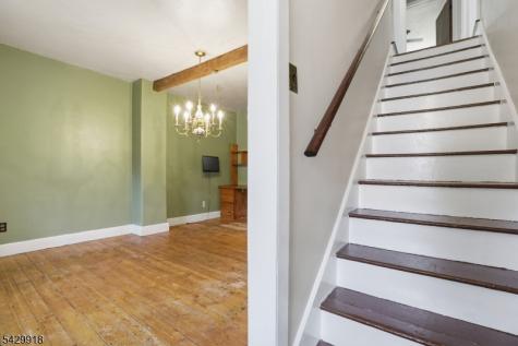 54 Front Street Belvidere NJ 07823