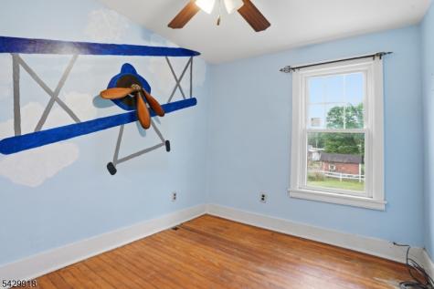 54 Front Street Belvidere NJ 07823