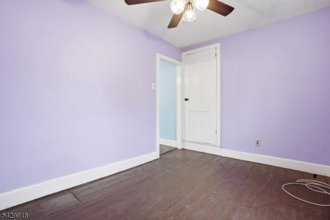 54 Front Street Belvidere NJ 07823