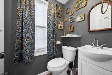15 Cherry Street Lebanon NJ 08833