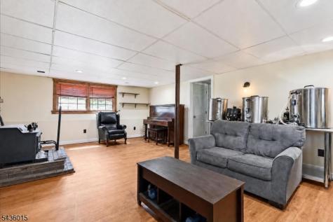 12 River Road Jefferson NJ 07438