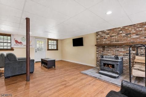 12 River Road Jefferson NJ 07438