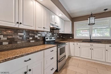 12 River Road Jefferson NJ 07438