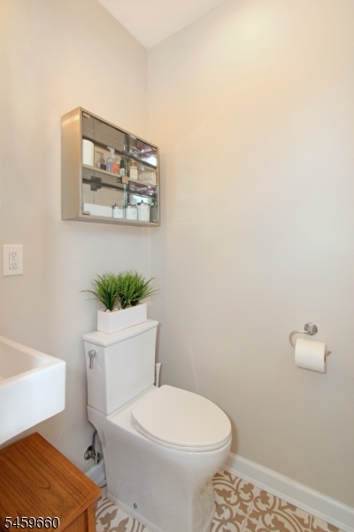 35 Essex Avenue Bloomfield NJ 07003